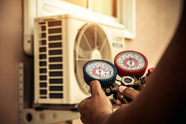 Professional Ac Installation technician working in Gilcrest, CO